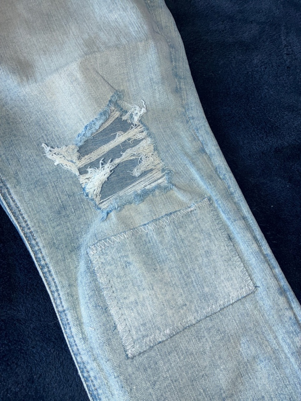 Old Navy Light Blue Faded Slim Jeans - Picture 7 of 8